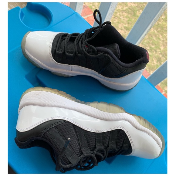 Jordan Shoes - Jordan 11 Low “TUXEDO” 2011 5.5Y